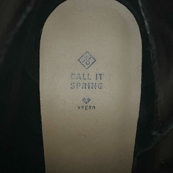 Call It Spring Black Vegan Faux Leather Block Heel Snake Embossing Zip Boots 6 - Picture 11 of 12